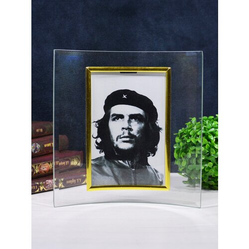 Портрет Че Гевара настольный в стеклянной рамке, 10x15 см