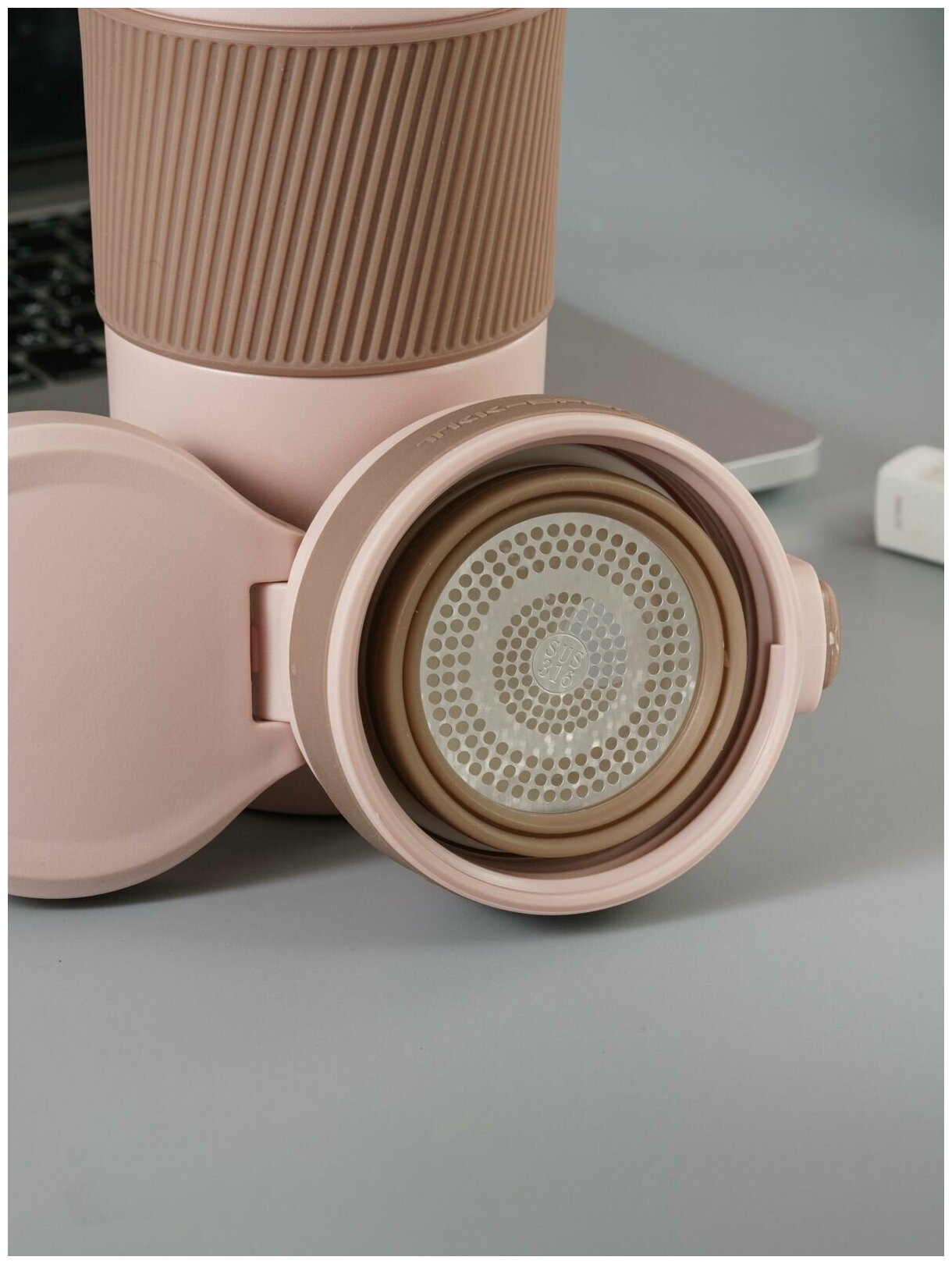 Термокружка для кофе 450 мл. из нержавеющей стали, розовая - фотография № 7