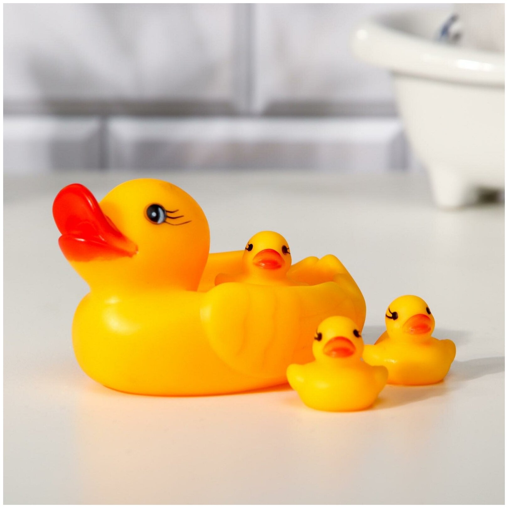 Набор игрушек «Утки» для игры в ванне мыльница 4 штуки для детей и малышей