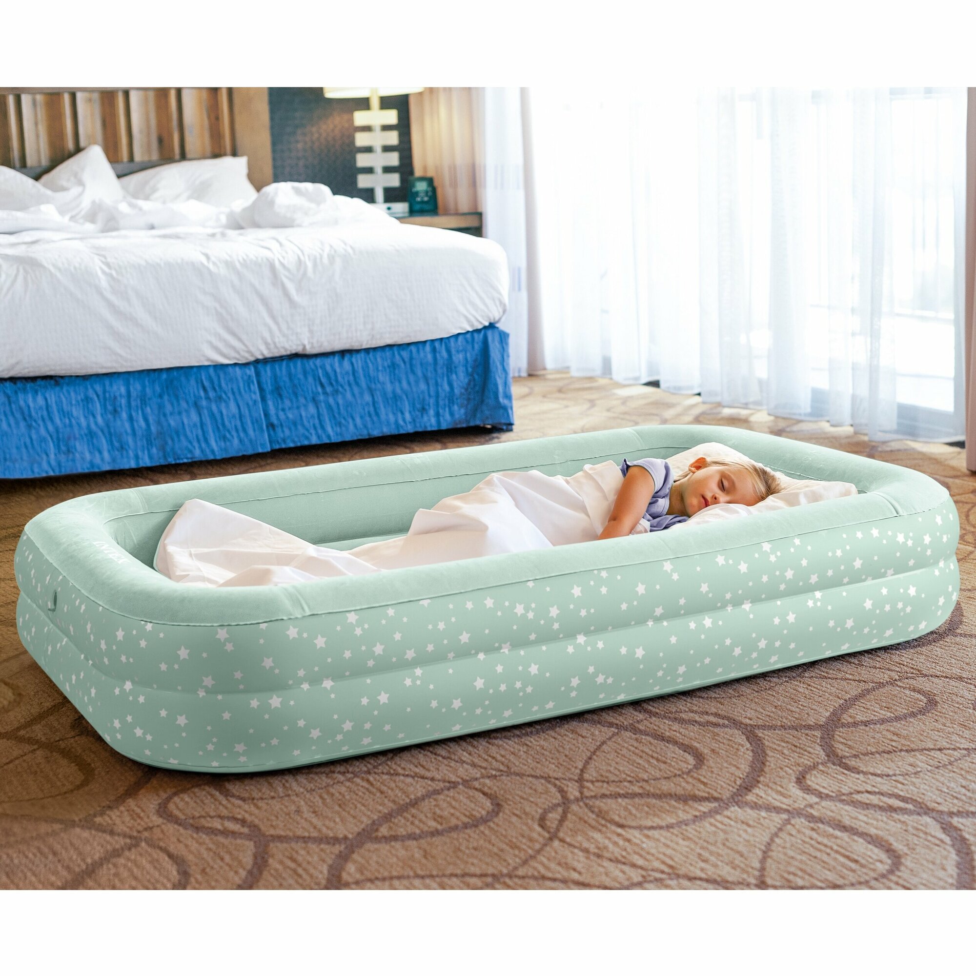 Кровать надувная детская INTEX KIDZ TRAVEL, 2-в-1, 107х168х25см (ручной насос в комплекте), мятный - фотография № 3