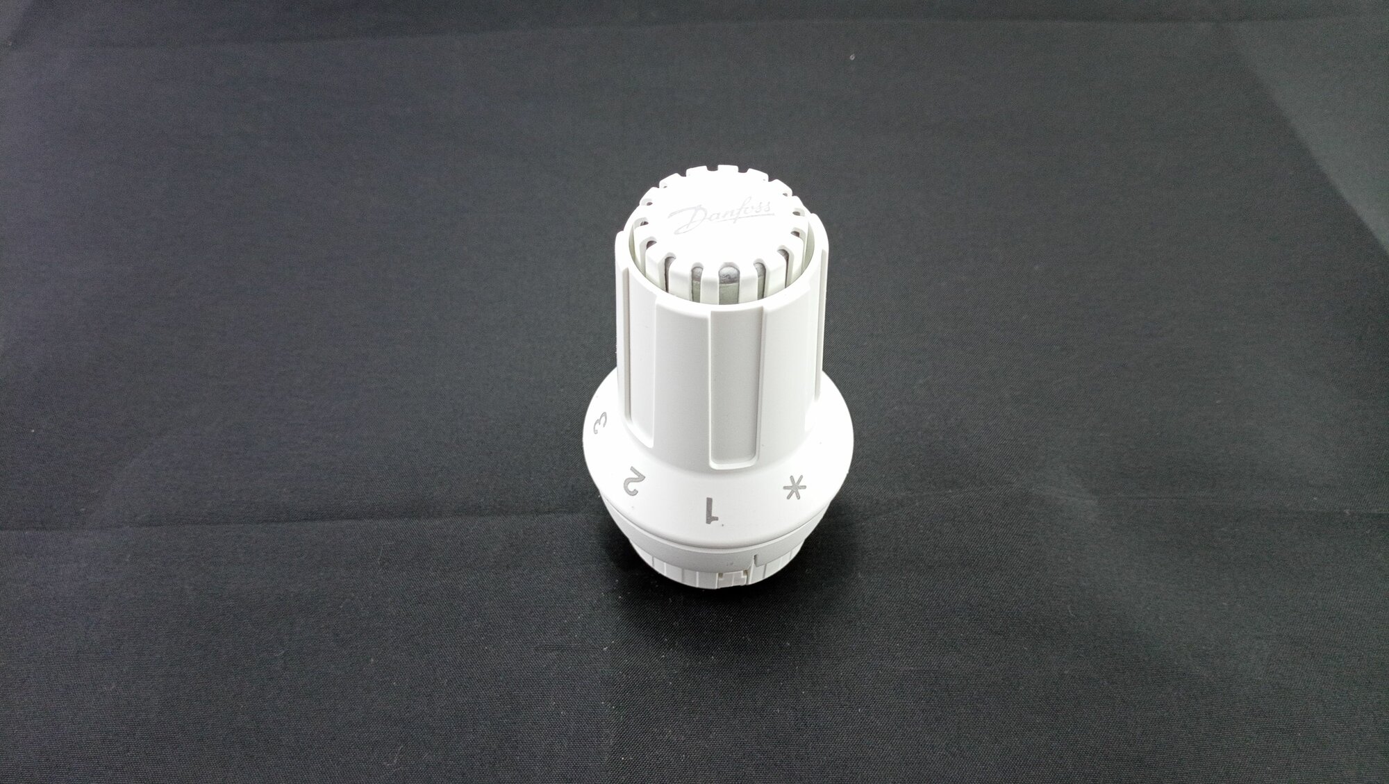 013G7070 Danfoss Термостатический элемент RTR-C