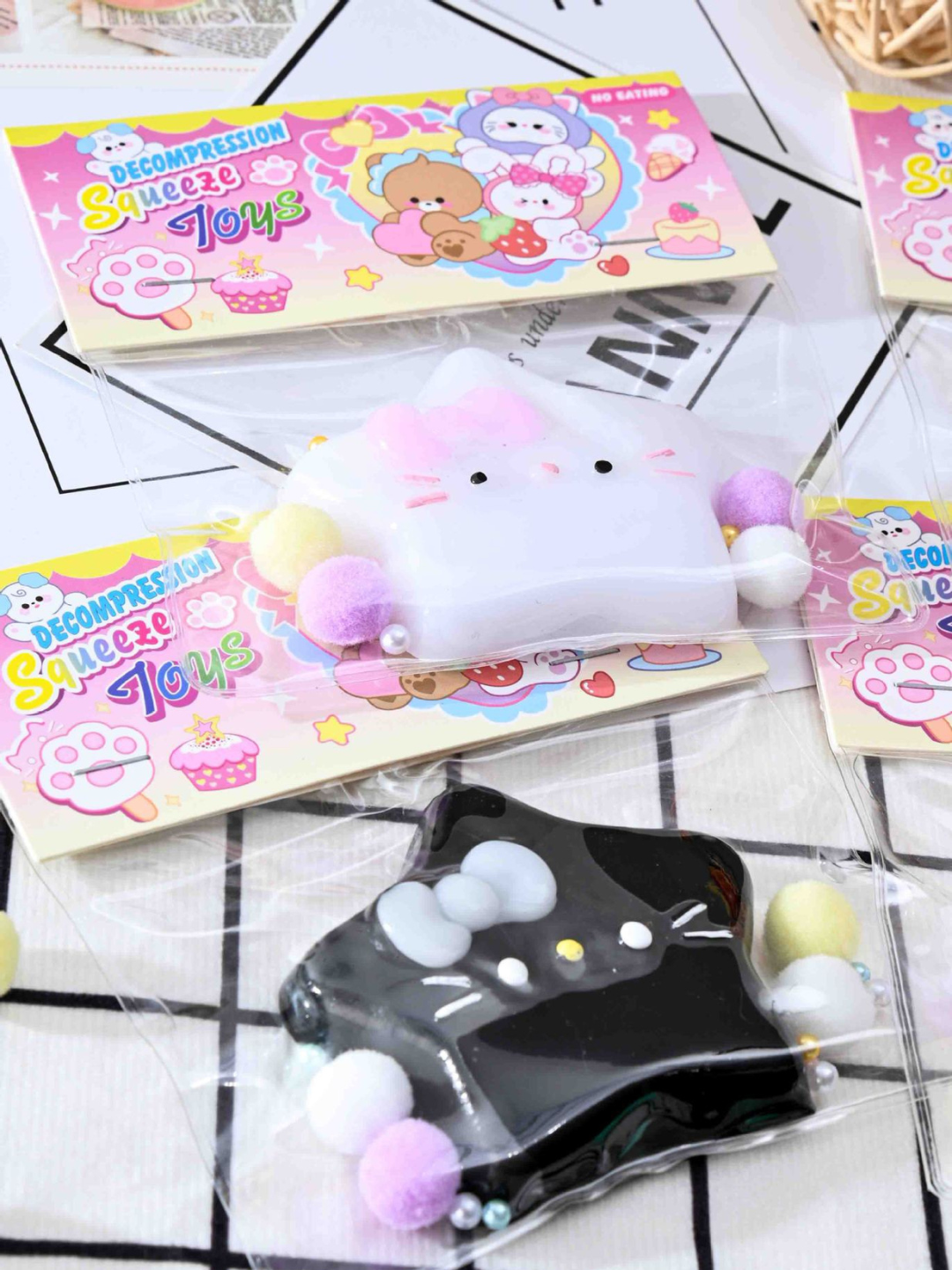 Игрушки для детей подарок антистресс, сквиш, хелло китти, детские игрушки