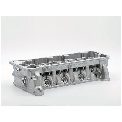 Головка блока цилиндров (ГБЦ) ВАЗ 21214,2123 старого образца под датчик голая