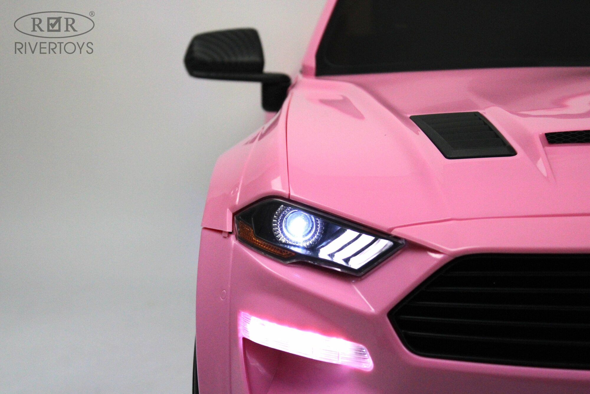 RiverToys Детский электромобиль Ford Mustang GT (A222MP) розовый
