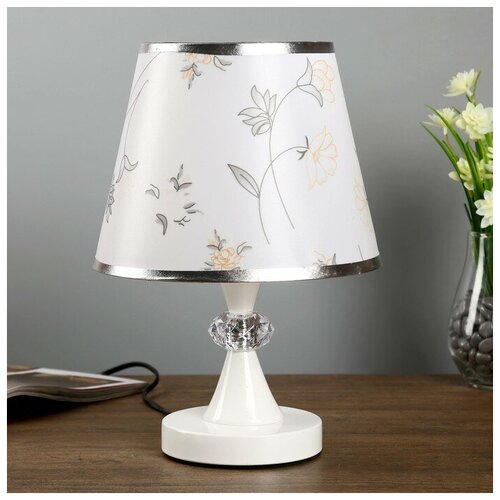 фото Лампа risalux 4430172, e27, 40 вт, цвет арматуры: белый, цвет плафона/абажура: белый