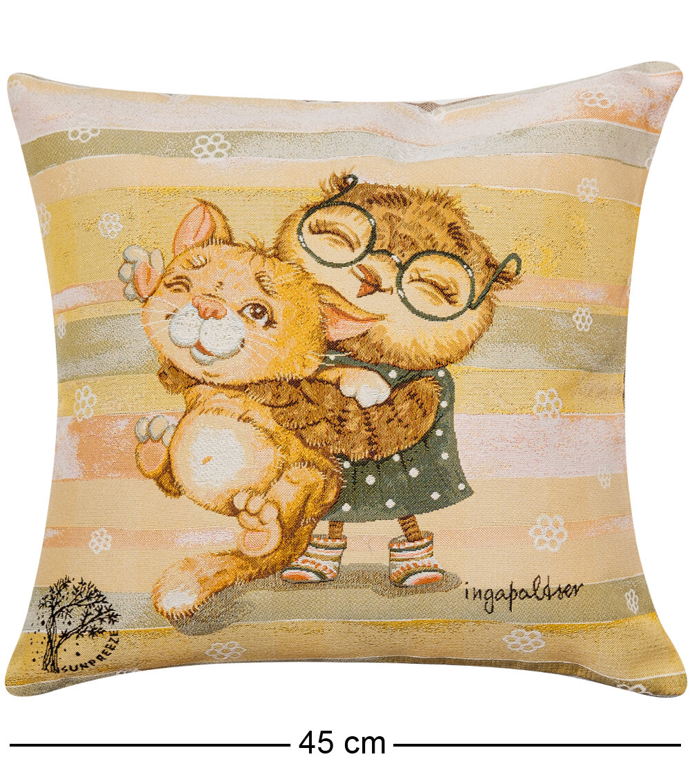 Подушка гобеленовая 'Нежный и ласковый' 45х45