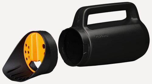 Изображение товара Разбрасыватель FISKARS Solid 1057076, веерное разбрасывание, черный