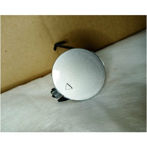 Заглушка в цвет под крюк Hyundai solaris 1 Хендай Соларис (2014-2017) RHM -SLEEK SILVER - Серебристый металлик