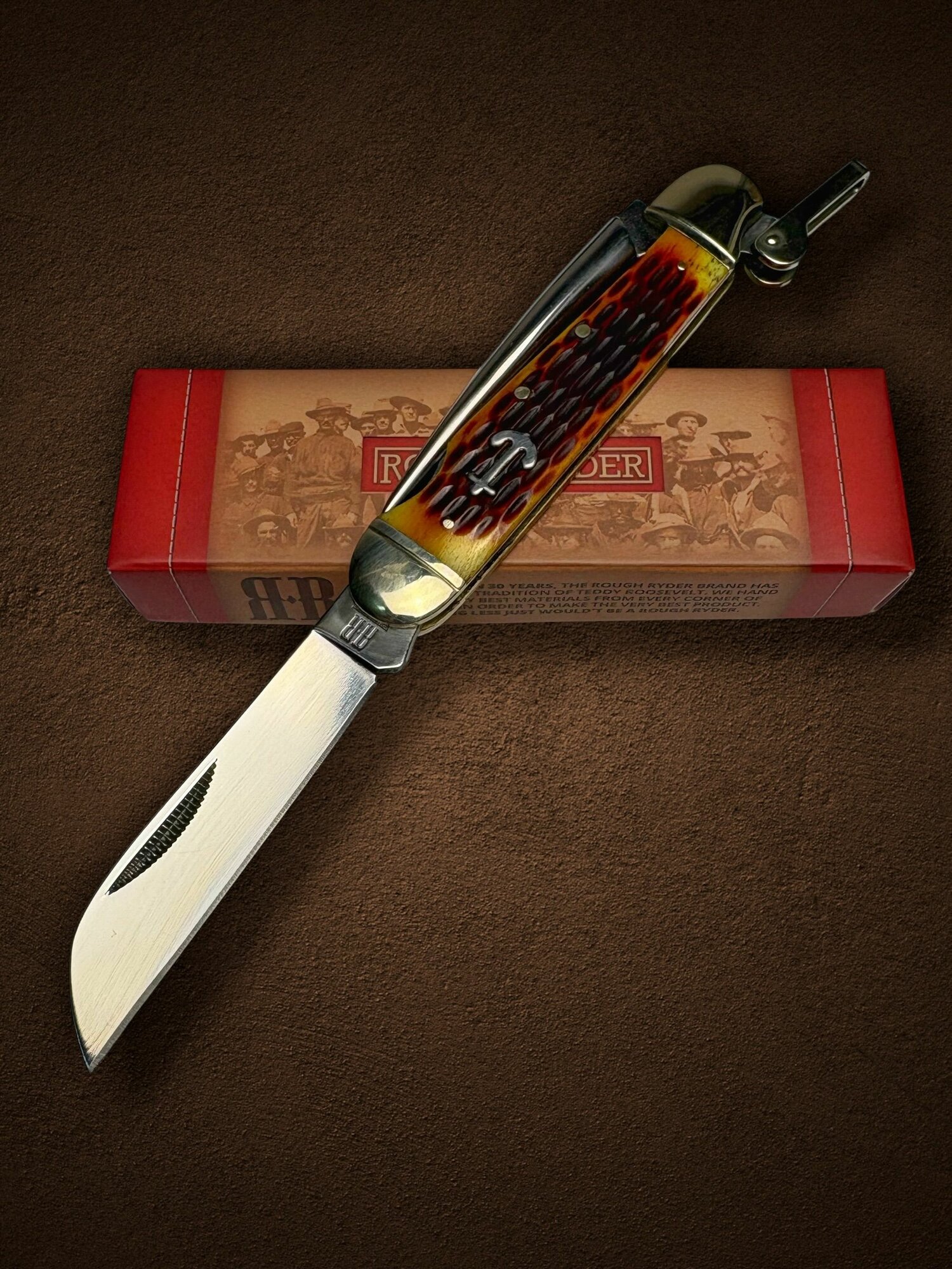 Шлюпочный / боцманский нож Rough Ryder Amber Jigged Bone Marlin Spike Folding Knife, RR535