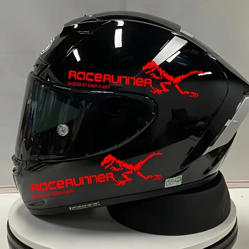 Мотошлем Racerunner черный с красной наклейкой