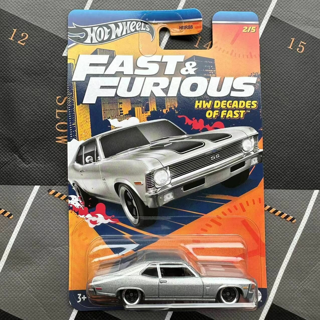Hot Wheels форсаж 1:64 литой автомобиль HNR88(2-Шевроле Нова СС)