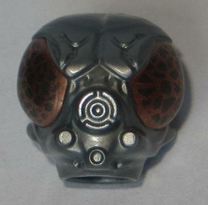Деталь Lego 30311pb01 Minifigure, Head, Modified SW LOM Series Protocol Droid with Breathing Mask with Large Copper and Pearl Dark Gray Speckled Eyes Pattern