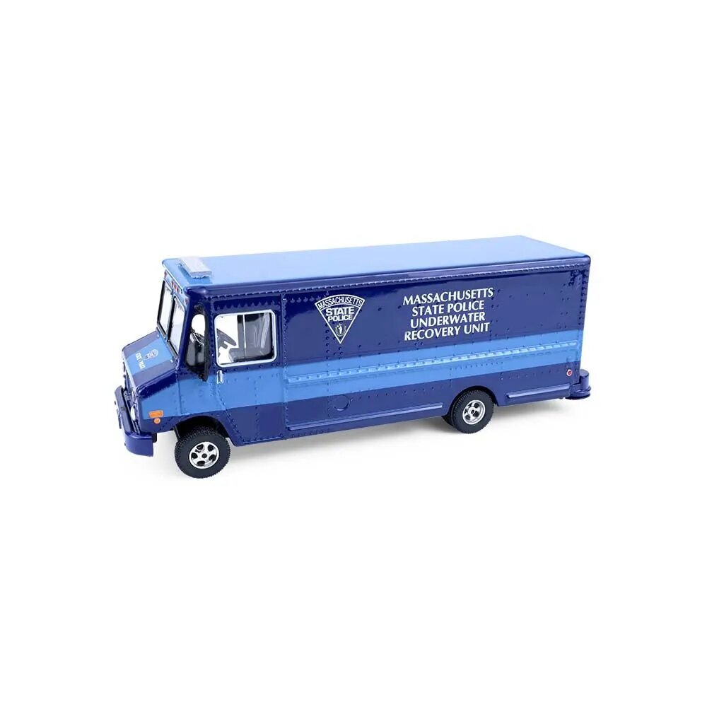 Машинка Greenlight 2019 Step Van - Massachusetts State Police Underwater Recovery Unit (H.D. Trucks Series 26) Diecast 1:64 Scale Model