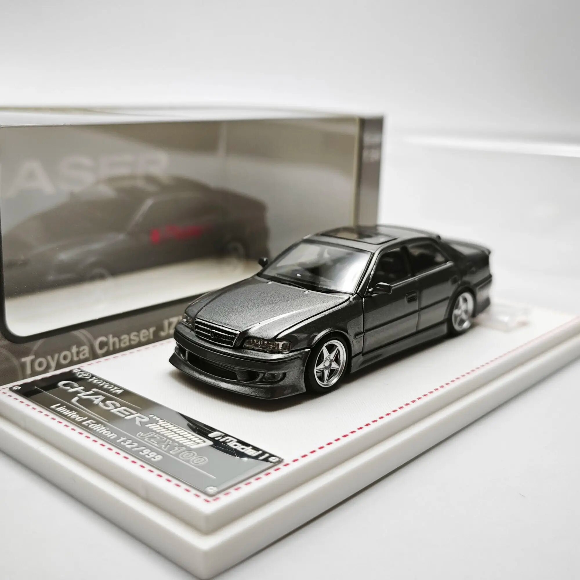 TOMICA 1:64 JZX100 MK6 Chaser B