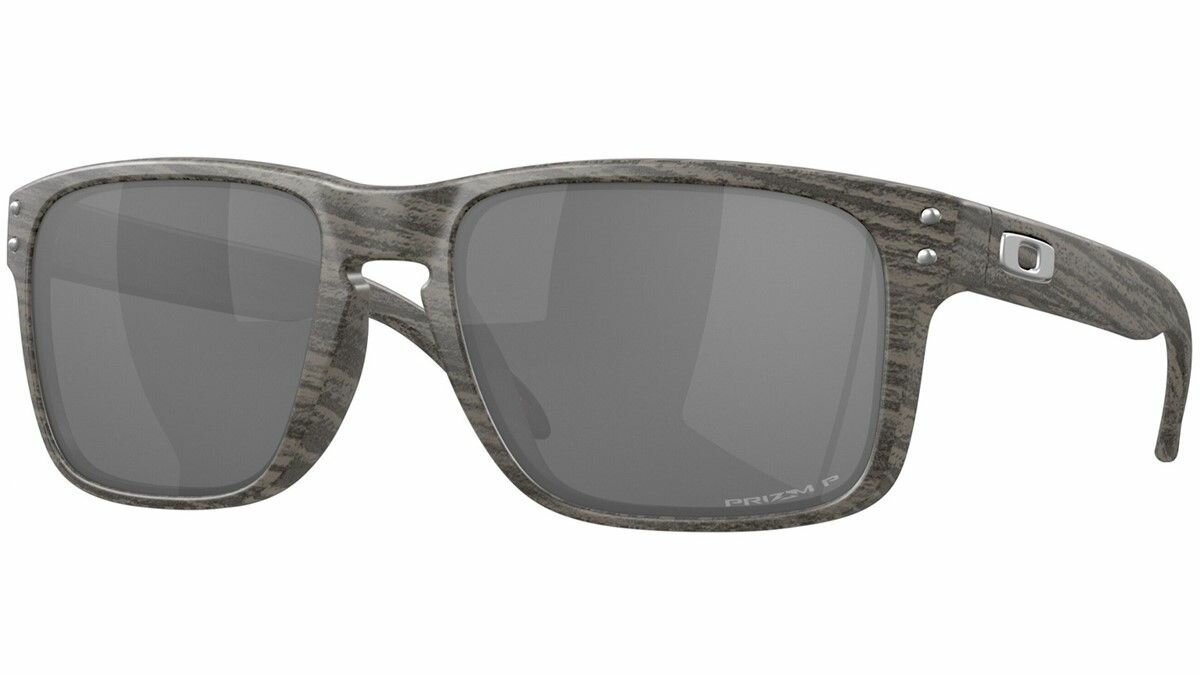 Солнцезащитные очки Oakley