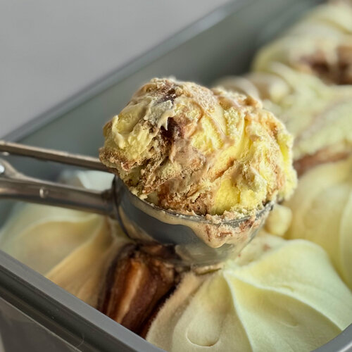 Изображение товара Мороженое Dessert Fantasy Банан-Шоколад, пломбир, 12%, в пластиковом контейнере, 2 кг