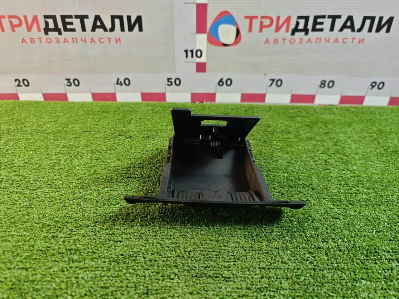 Пепельница Peugeot 408 1.6 10FHBX 2012 (б/у)