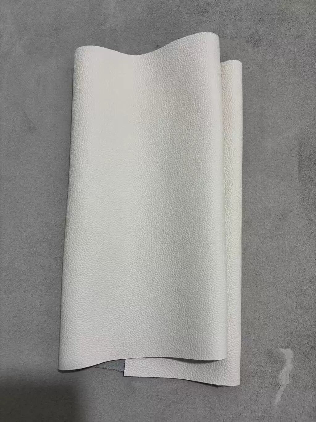 Натуральная кожа коровья с текстурой личи, белый цвет, 10x20 см, 3 шт. для обивки мебели