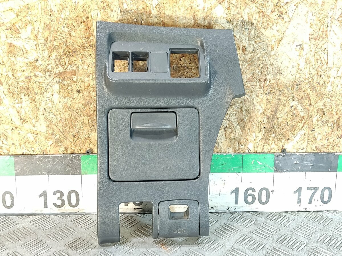 Накладка торпедо TOYOTA Corolla e150 5548012010