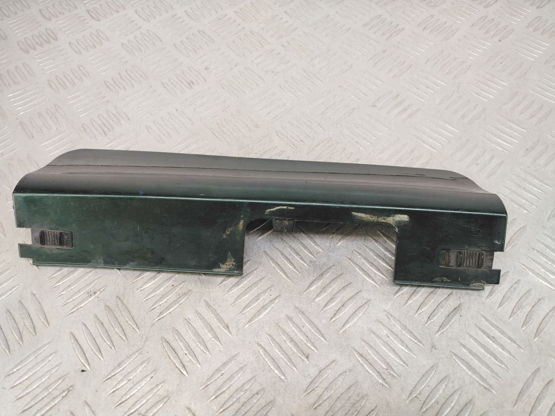Заглушка (решетка) бампера заднего Opel Zafira A рест. F75 2004 90580825