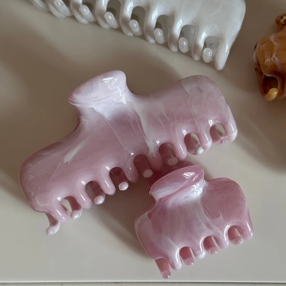 Пластиковые заколки-крабы Muweordy 2 шт. Розовый, Pink-2PCS