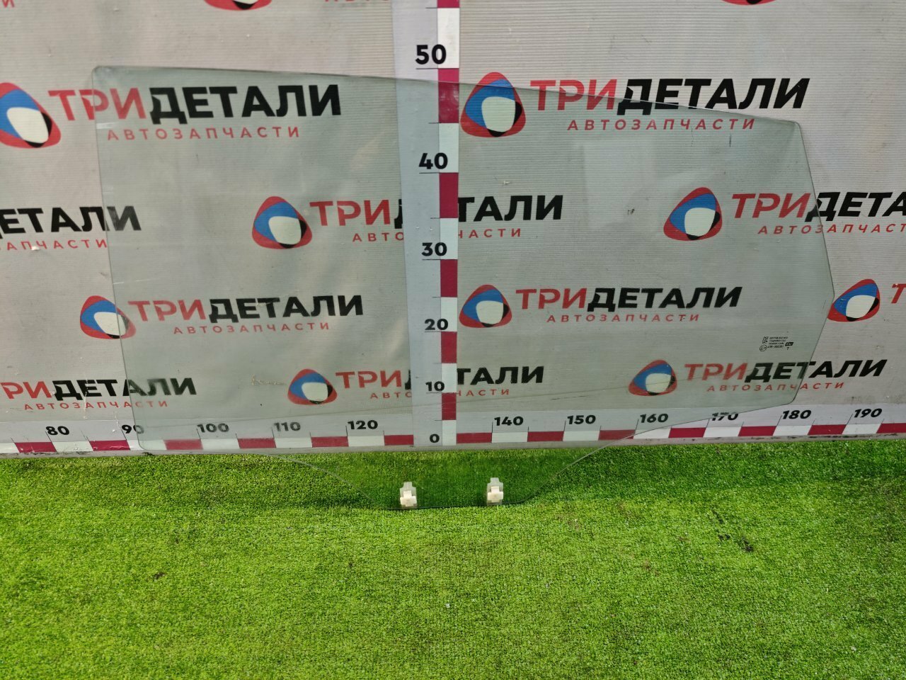 Стекло двери Hyundai Solaris 1.6 G4FC 2015 задн. лев. (б/у)