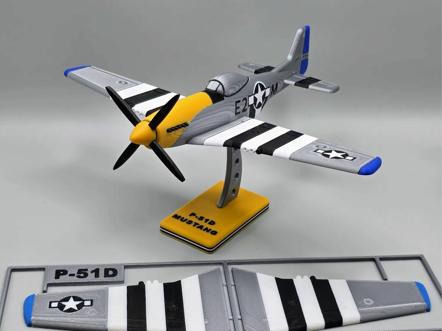 Самолёт P-51D Мустанг сборная модель карточка