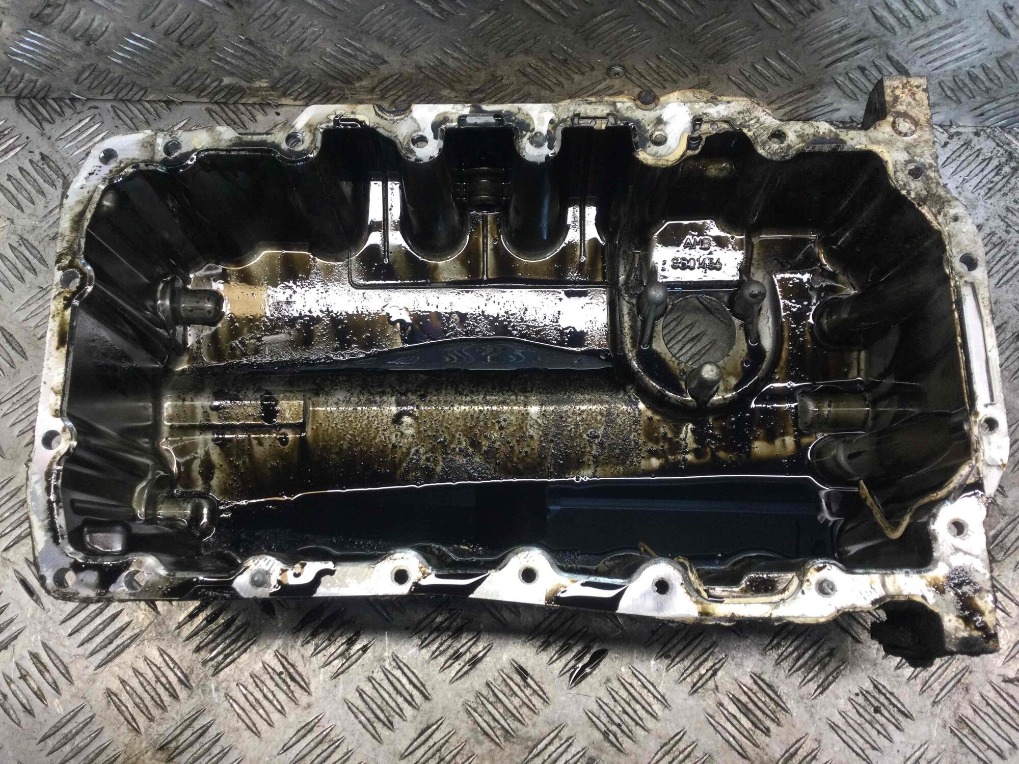 Б/У Поддон Volkswagen Passat B6 (2005-2010) 2009 г.