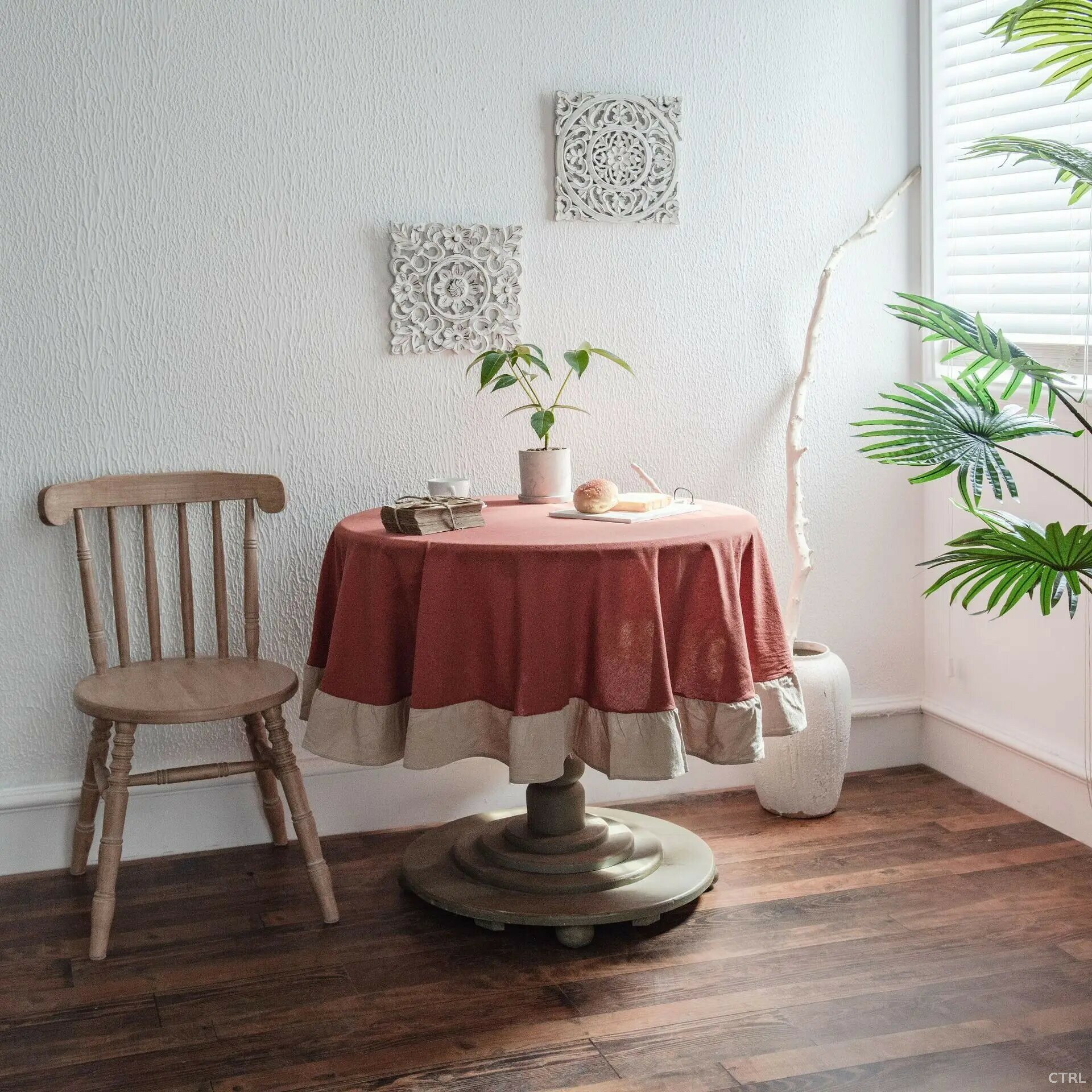 Винтажная скатерть с рюшами из хлопка DIA 150cm, rust beige flounces