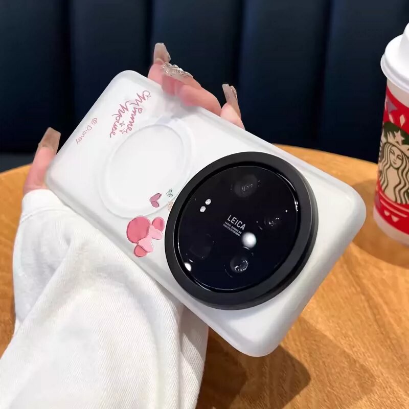 Чехол для Xiaomi 14 Pro матовый белый с дизайном «Бабочка Мики», устойчивый к загрязнениям и магнитное крепление