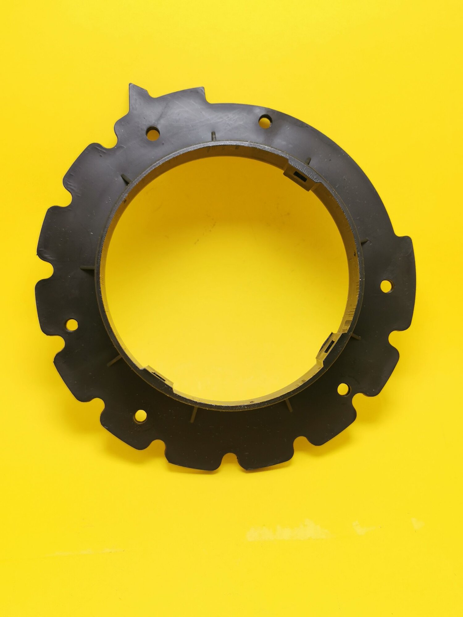 Кольцо поворотное желоба снегоуборщика Champion ST556, C3060 (с зубчатым сектором) PG-006