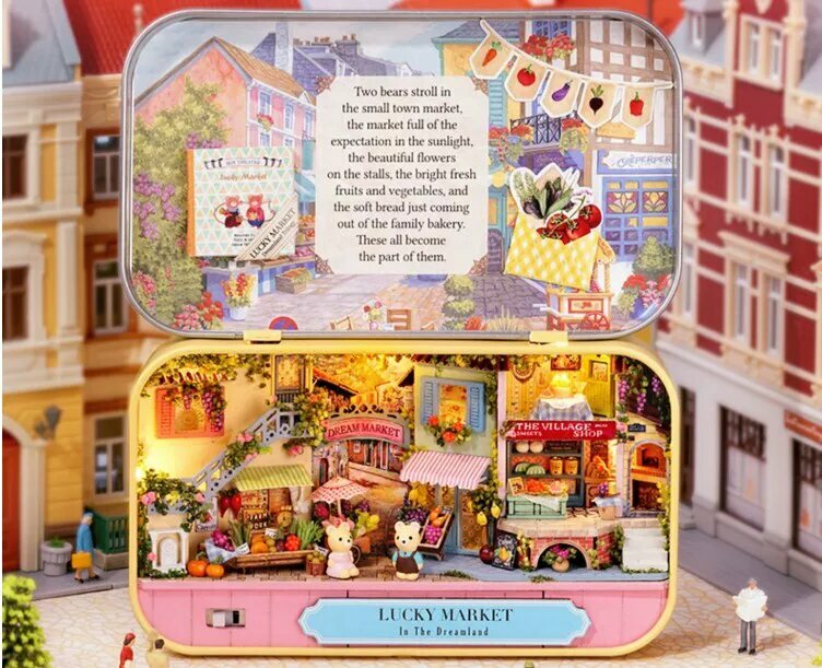 Комплект для самостоятельной сборки мини-домика Lucky Market с клеем, батарейкой и подставкой в подарок детям