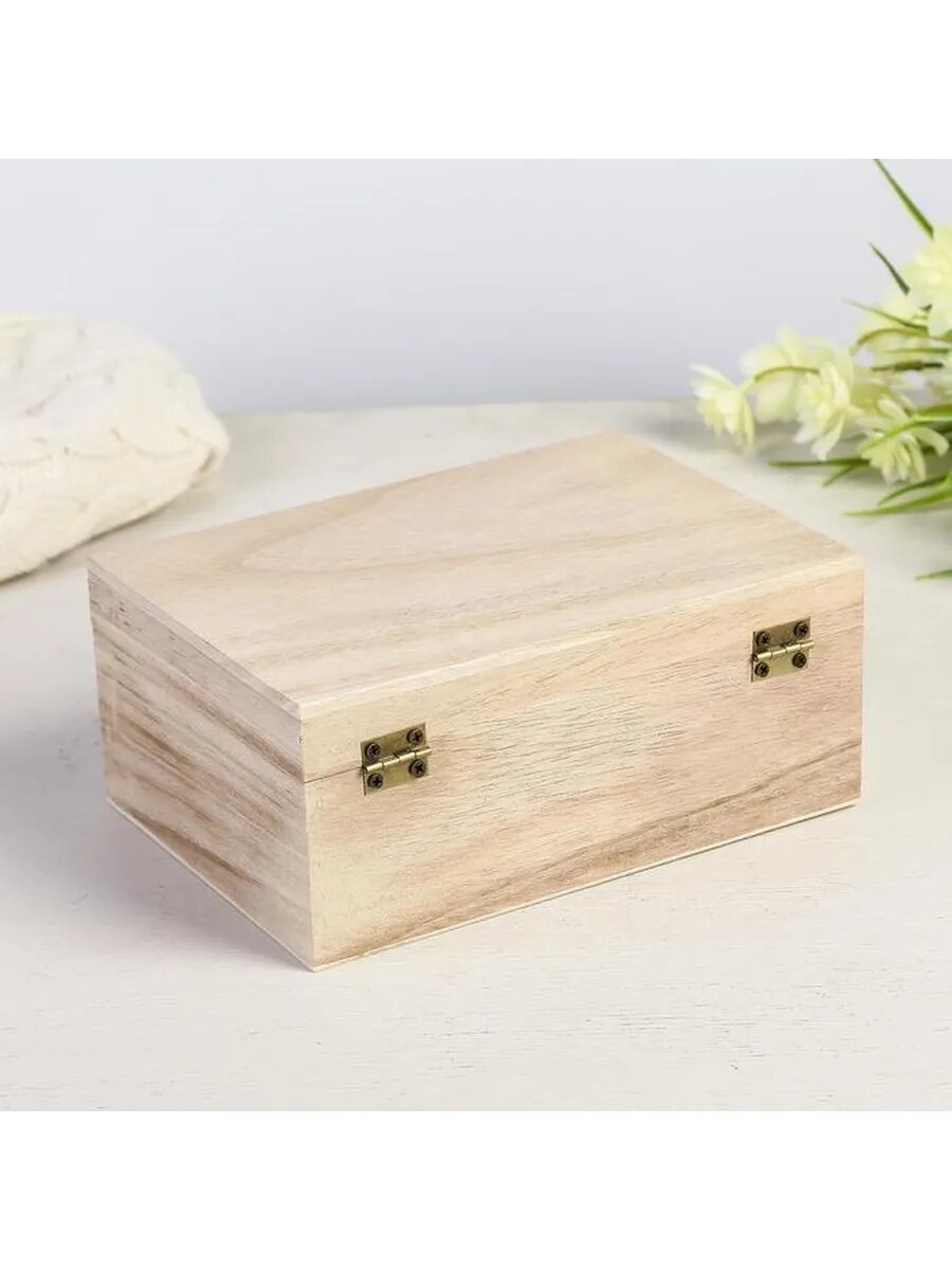 Элегантная деревянная шкатулка для рукоделия