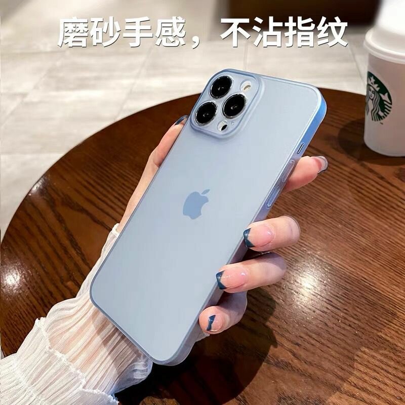 Чехол для iPhone 14 Pro с матовой текстурой и антипригарным покрытием, прозрачный, узкий дизайн