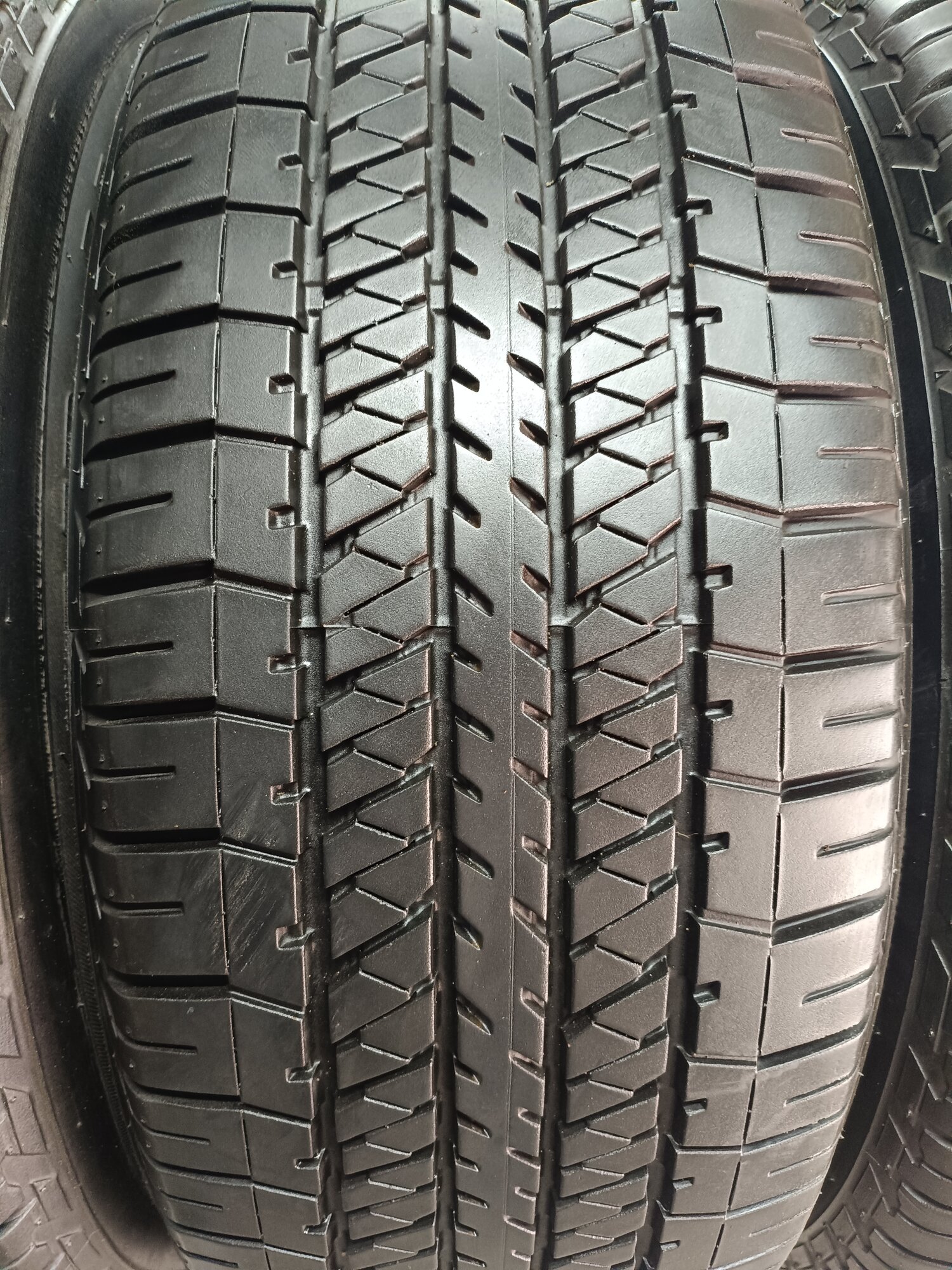 Bridgestone Dueler H/T 684II 275/60 R20 115H