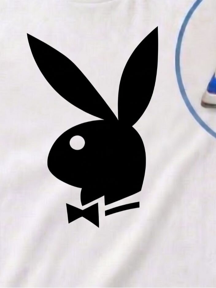 Термонаклейка на футболке - Playboy