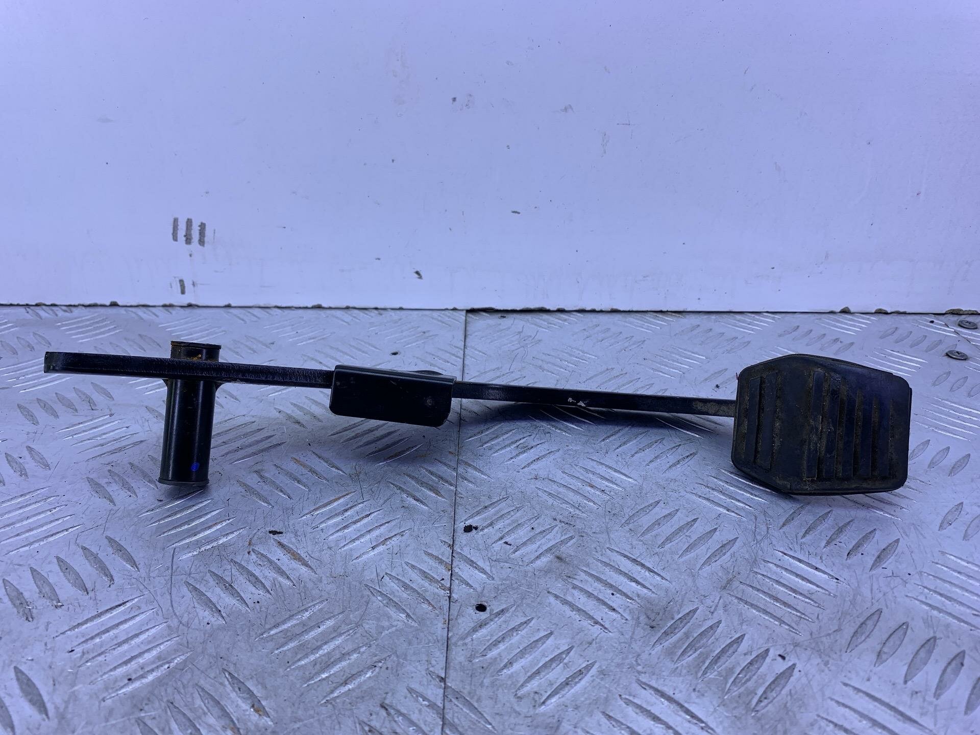 Педаль тормоза Ford Focus 1 1999 982024551AA