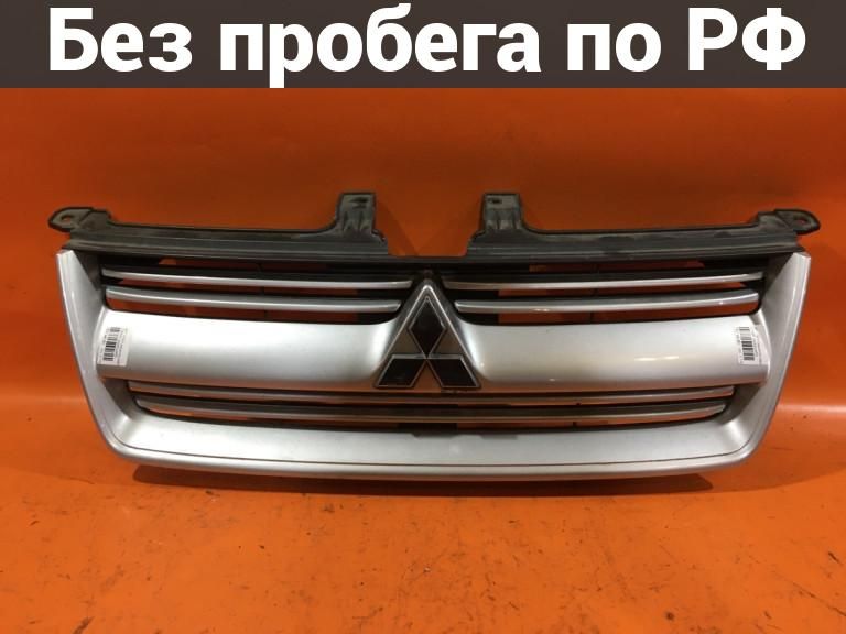 Решетка радиатора с пробегом Mitsubishi Dion CR6W