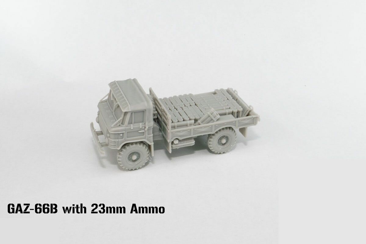 ГАЗ-66 Шишига груженая снарядами. Масштабная модель 1:72.