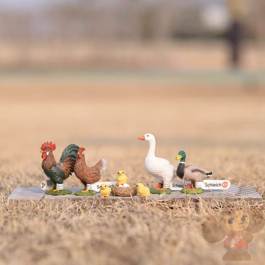 Игровой набор фигурок домашних птиц петух, курица, утка, цыплята Schleich