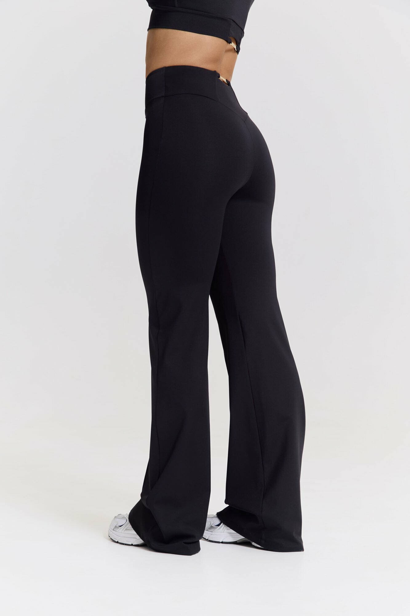 Брюки спортивные