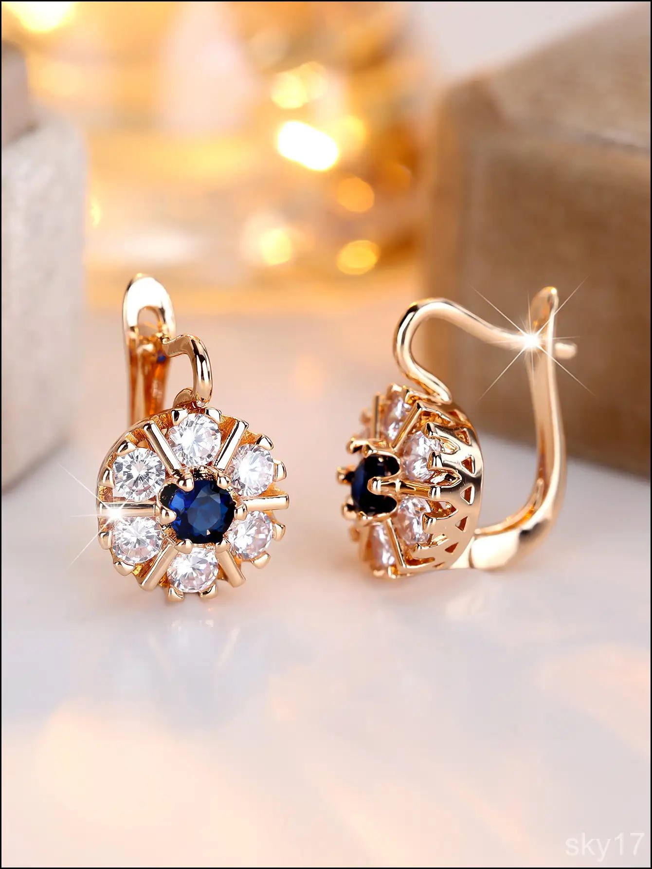 Серьги, фианит, искусственный камень, золотистый — фото 1