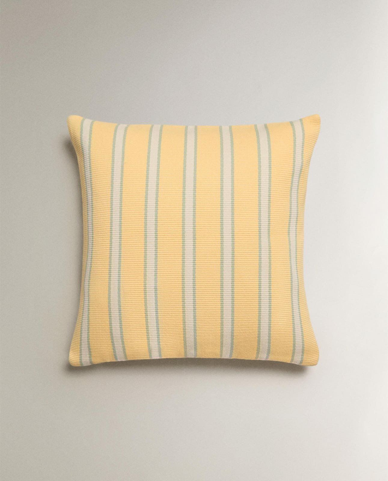Наволочка ZARA HOME в полоску, пастельно-желтый, 45 x 45 см 4178/008/306-64