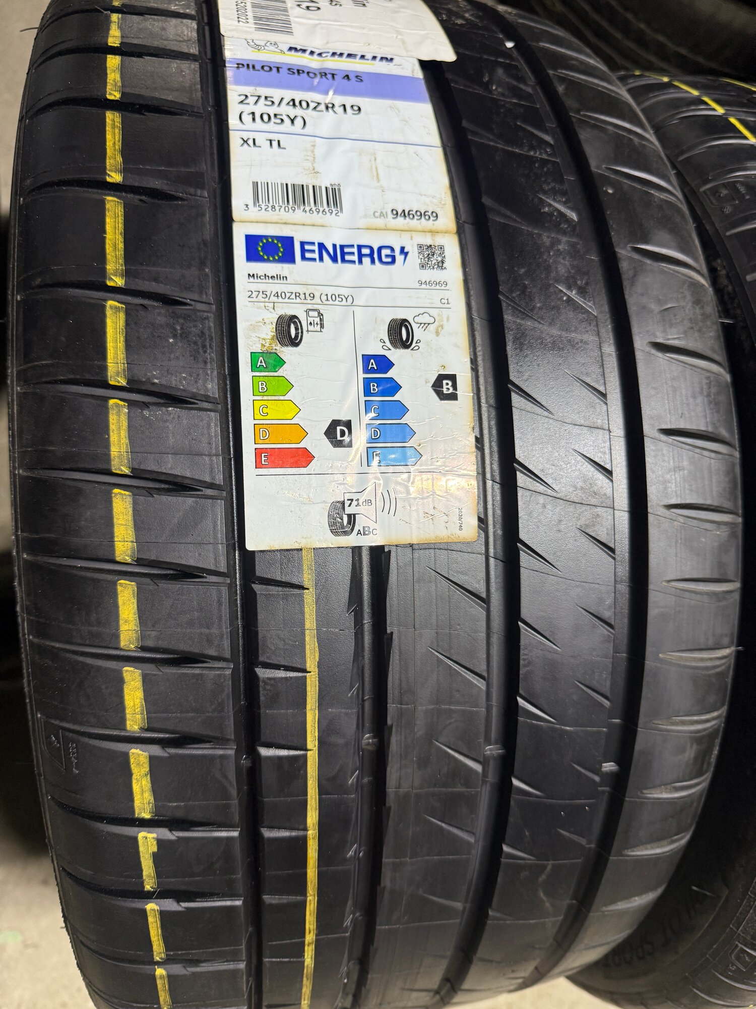 Michelin Pilot Sport 4 S 275/40 R19 105Y