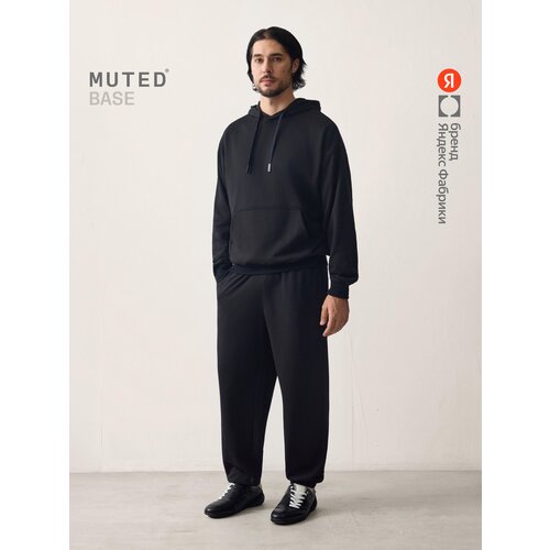 фото Брюки джоггеры muted base прямого кроя из смесового футера, размер 3xl, черный
