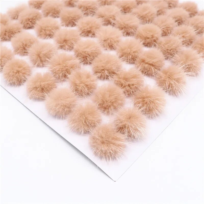 Меховые помпоны из норки 25/30/40 мм, набор из 50 штук Бежевый, khaki, 26-30mm 80pc