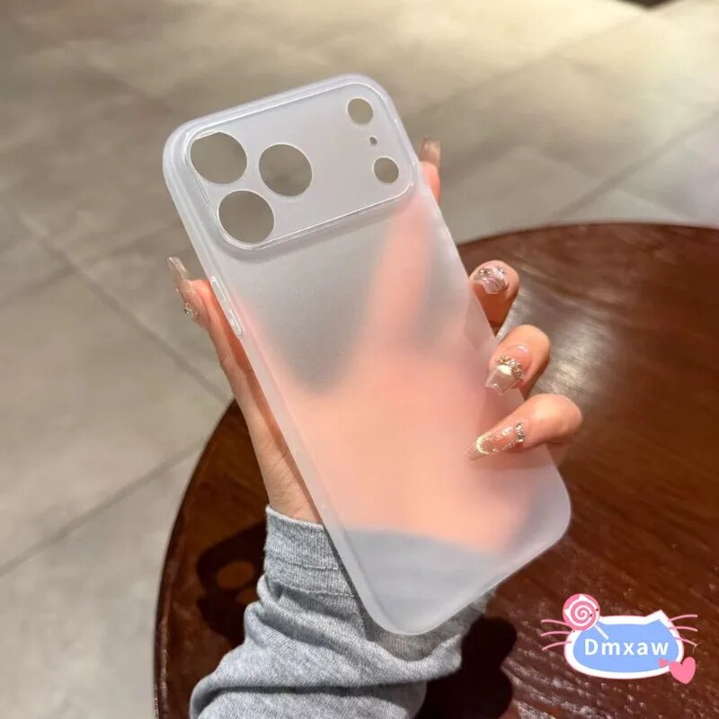 Матовый белый чехол Realme 15