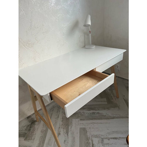 фото Письменный стол minimal из дерева, ящики, доводчики, 100х60х75 см df