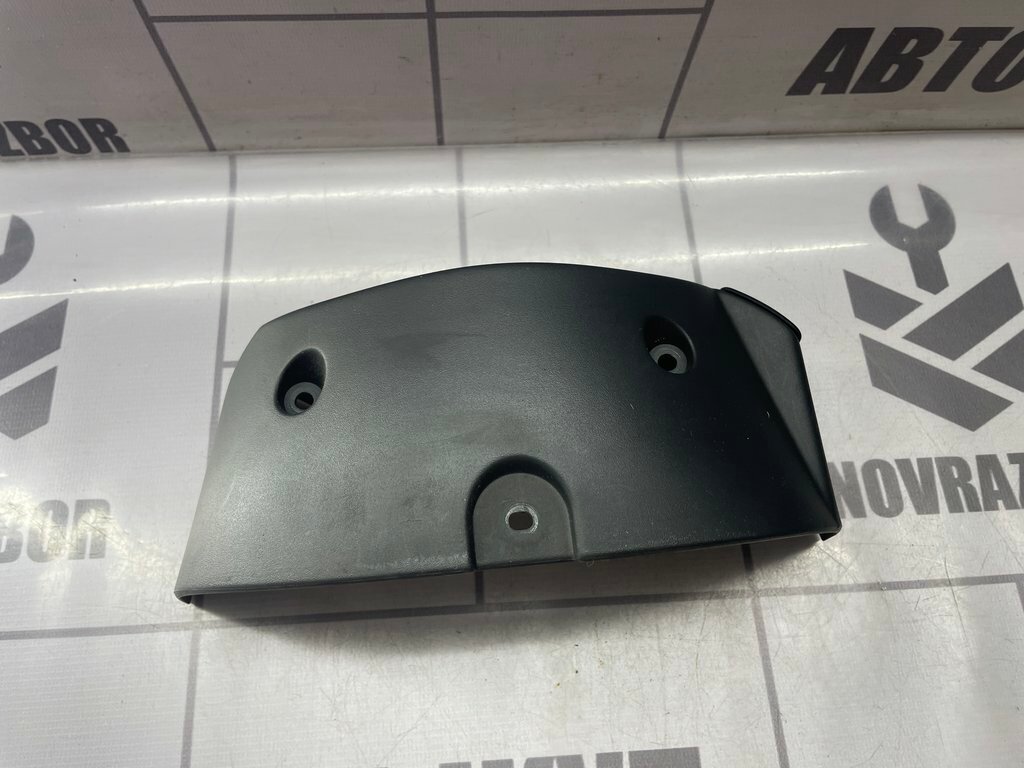 Кожух рулевой колонки нижний Renault Megane 2 02-09