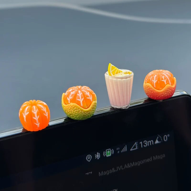 Набор для приборной панели с дизайном Snow Mountain Pink и 3 оранжевыми фигурками, креативный аксессуар для салона